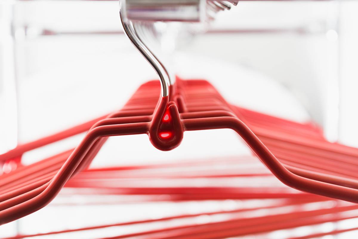 押入　勝負運　上がる　赤　ワンポイント