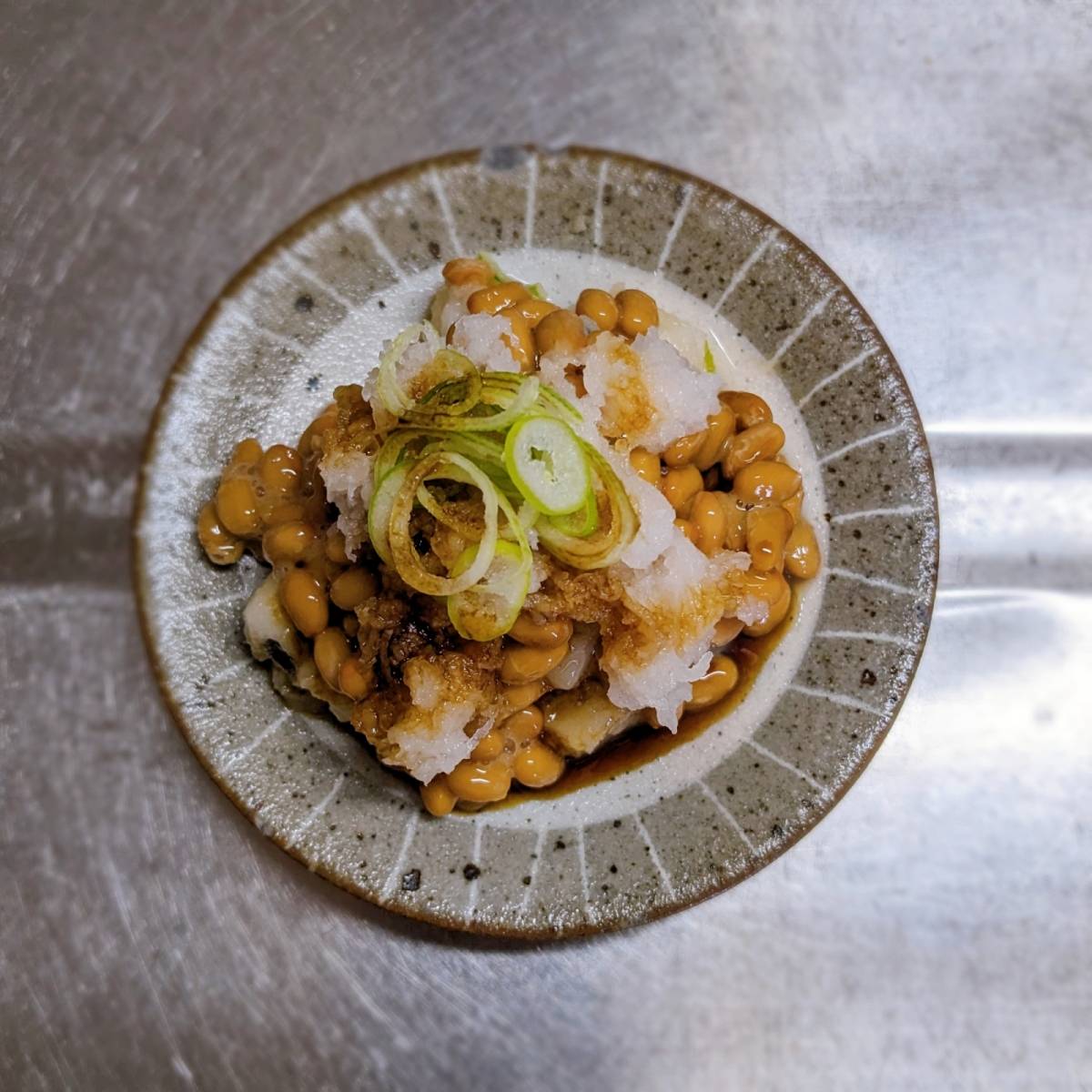 タカノフーズ公式の「おろしねぎ納豆もち」のレシピ