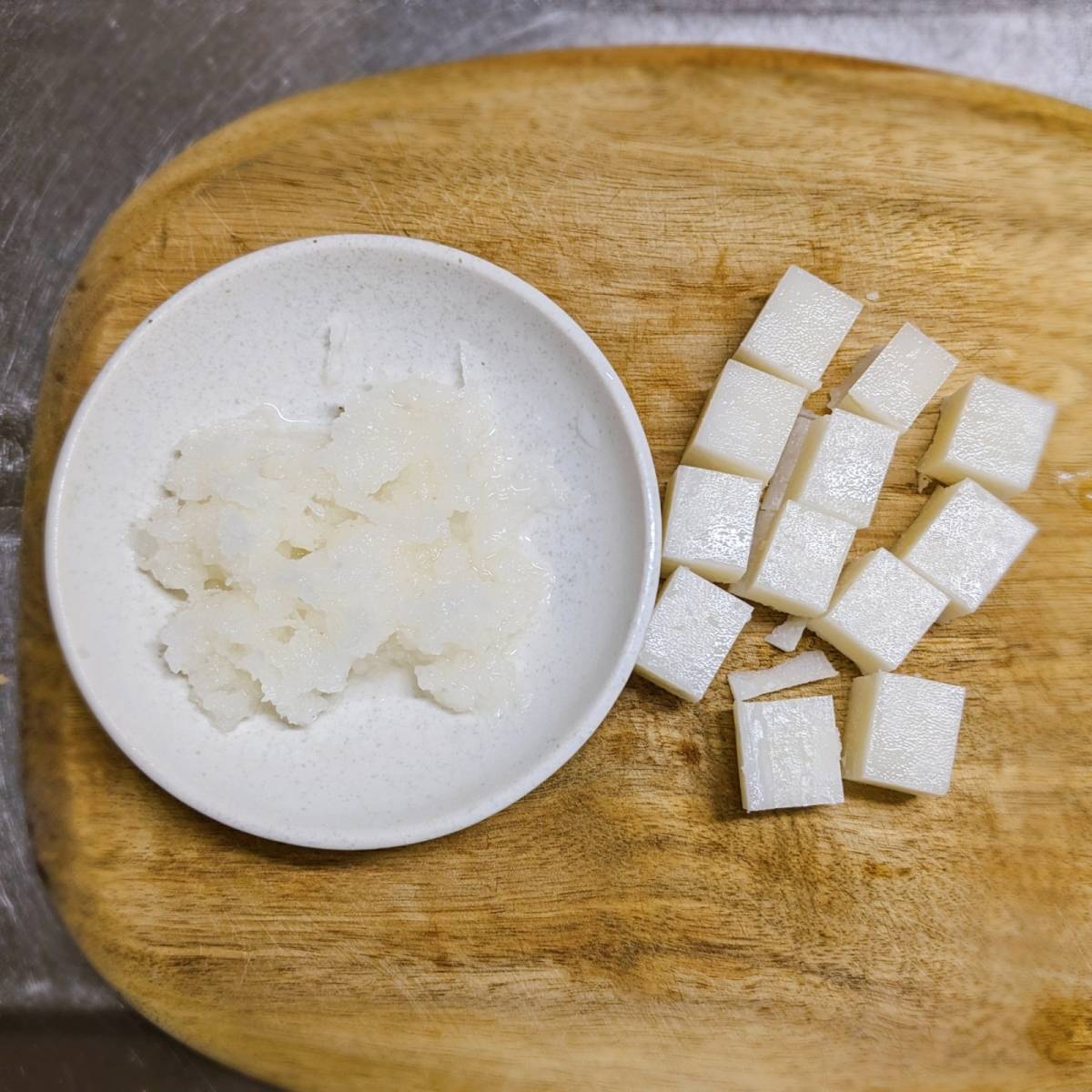 タカノフーズ公式の「からみ納豆揚げもち」のレシピ