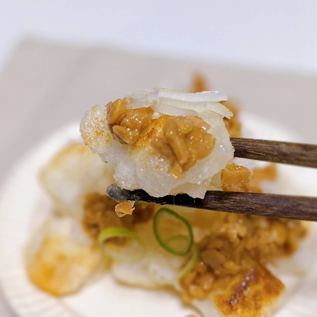 タカノフーズ公式の「からみ納豆揚げもち」のレシピ