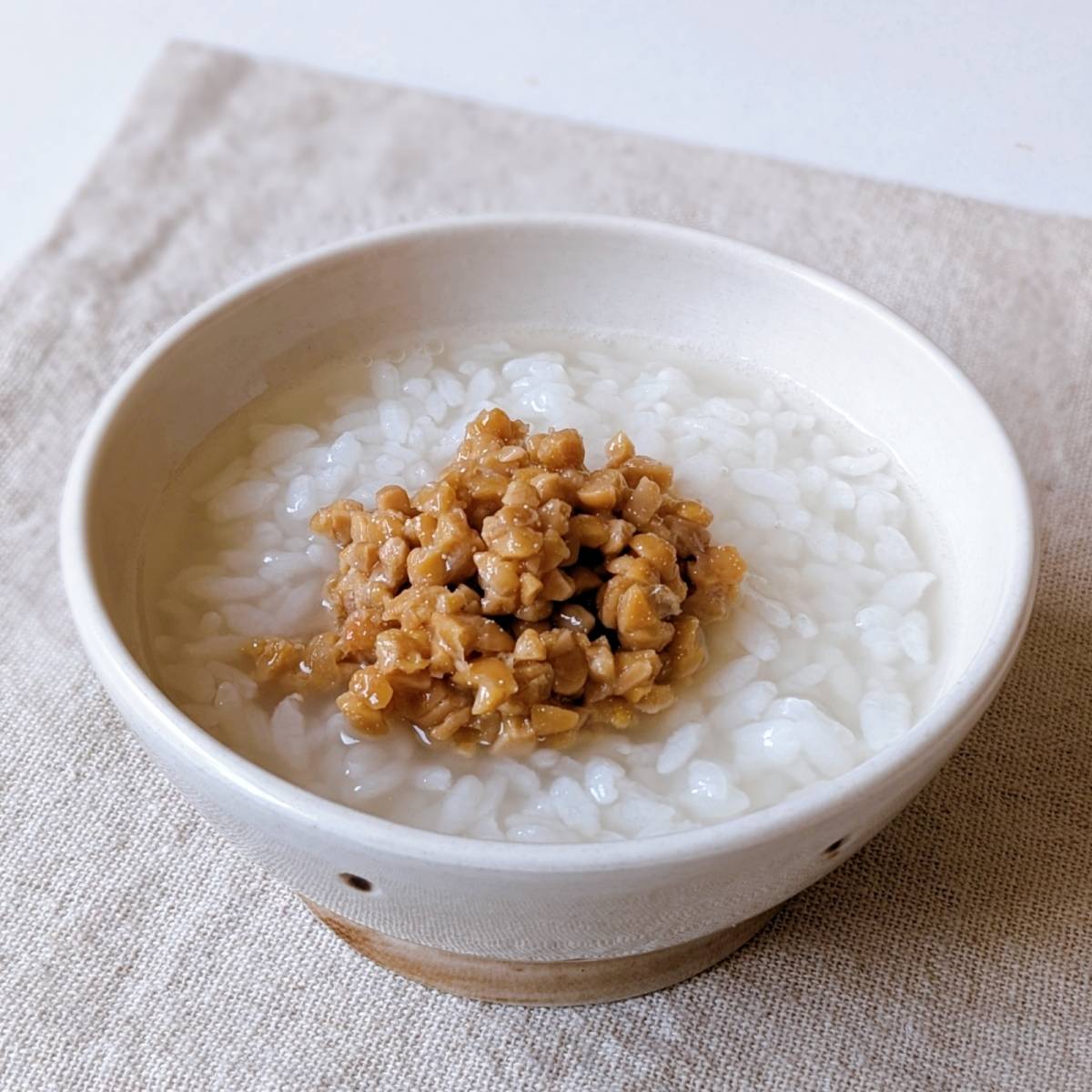 タカノフーズ公式の「納豆がゆ」のレシピ