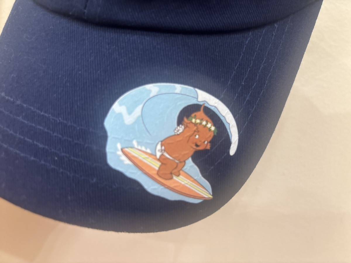 キューピープリントのネイビーキャップ