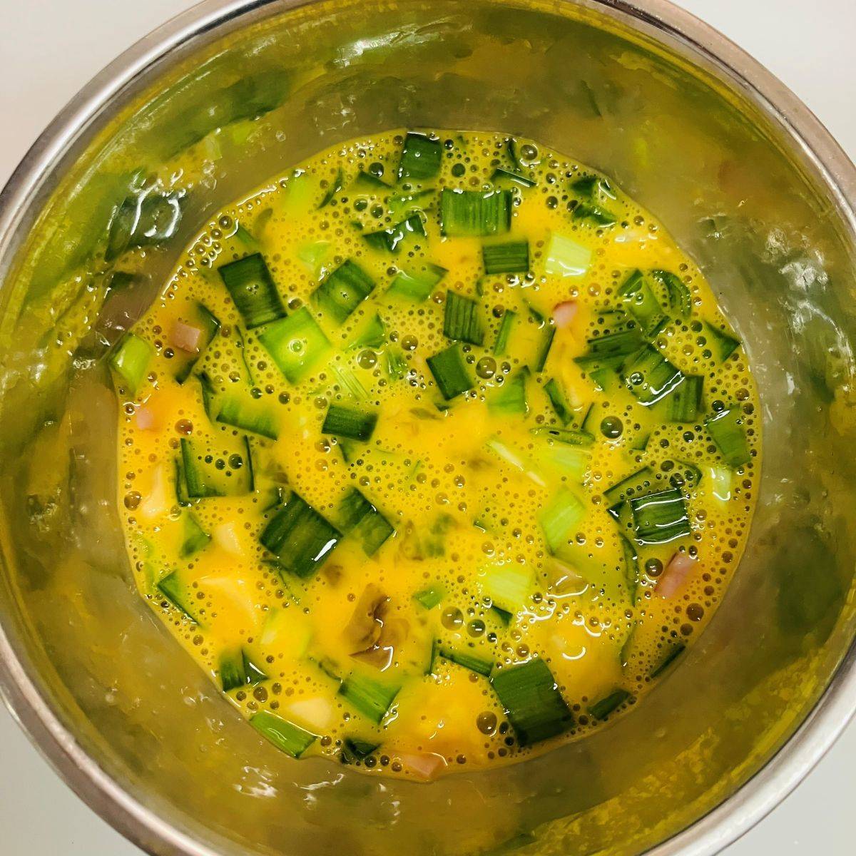 JAグループ公式の「ニラと舞茸の卵焼き」のレシピ