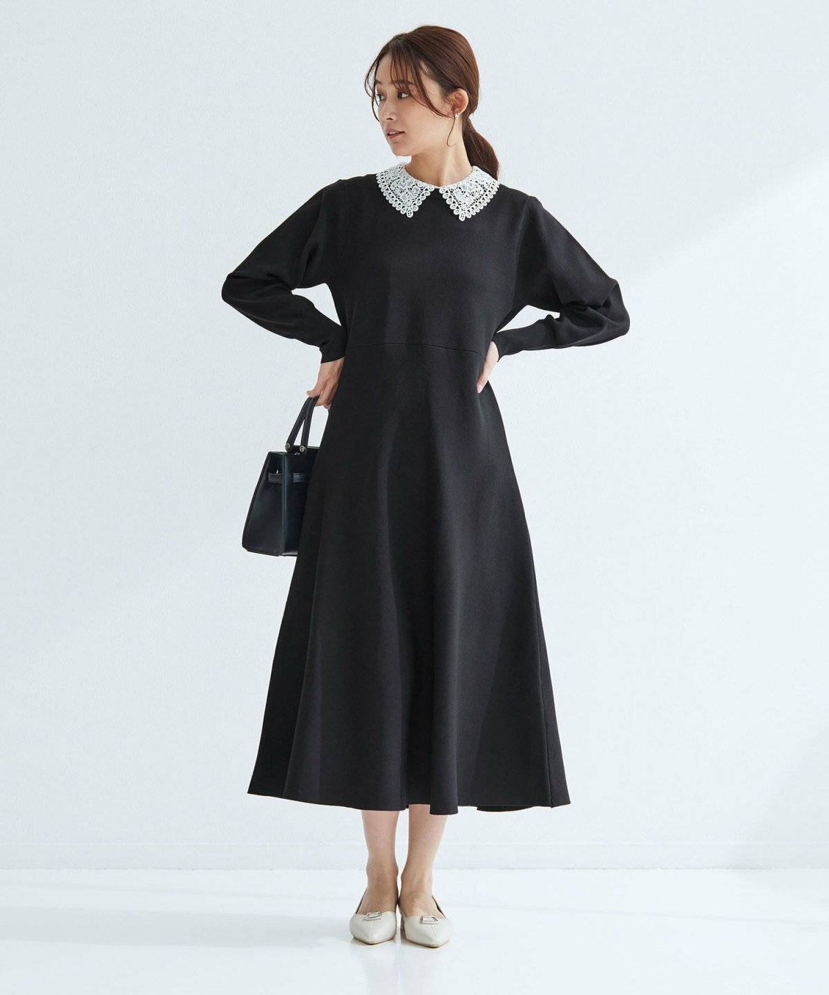 スカートを履いた女性