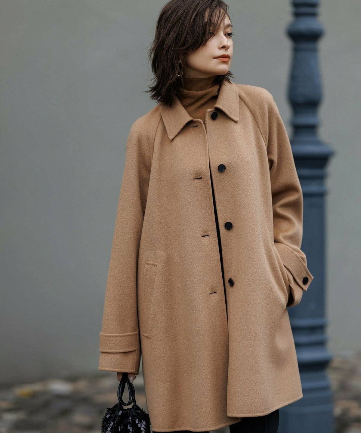 帽子をかぶった女性