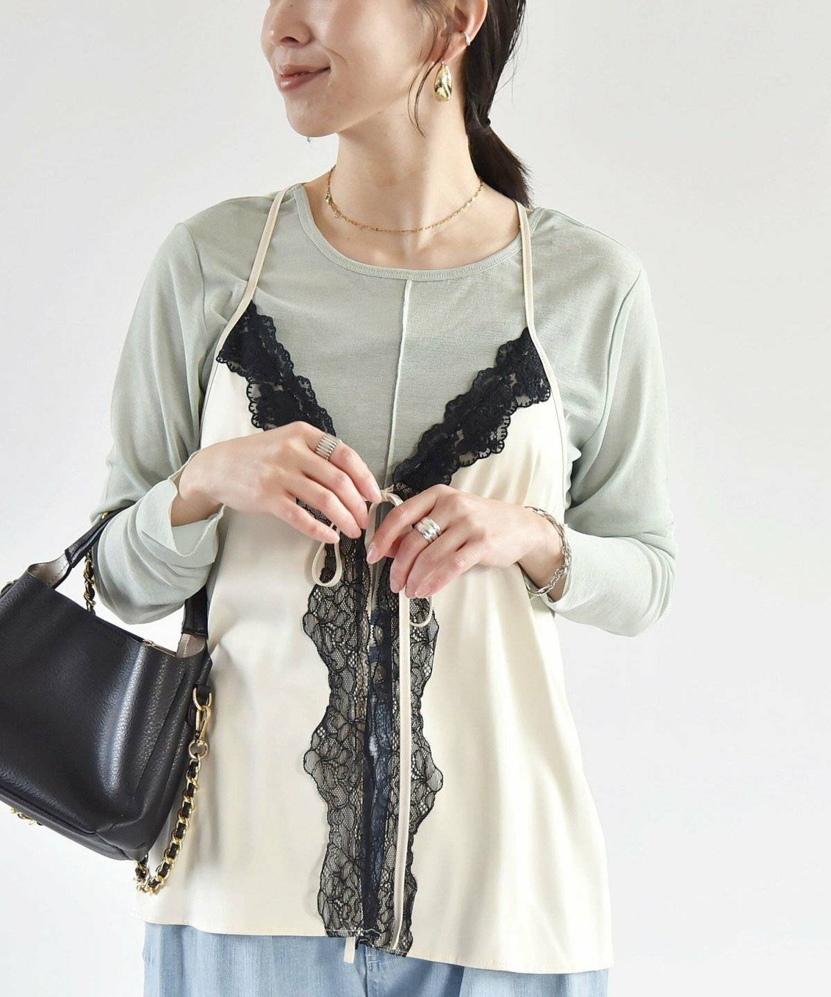 レースキャミソール