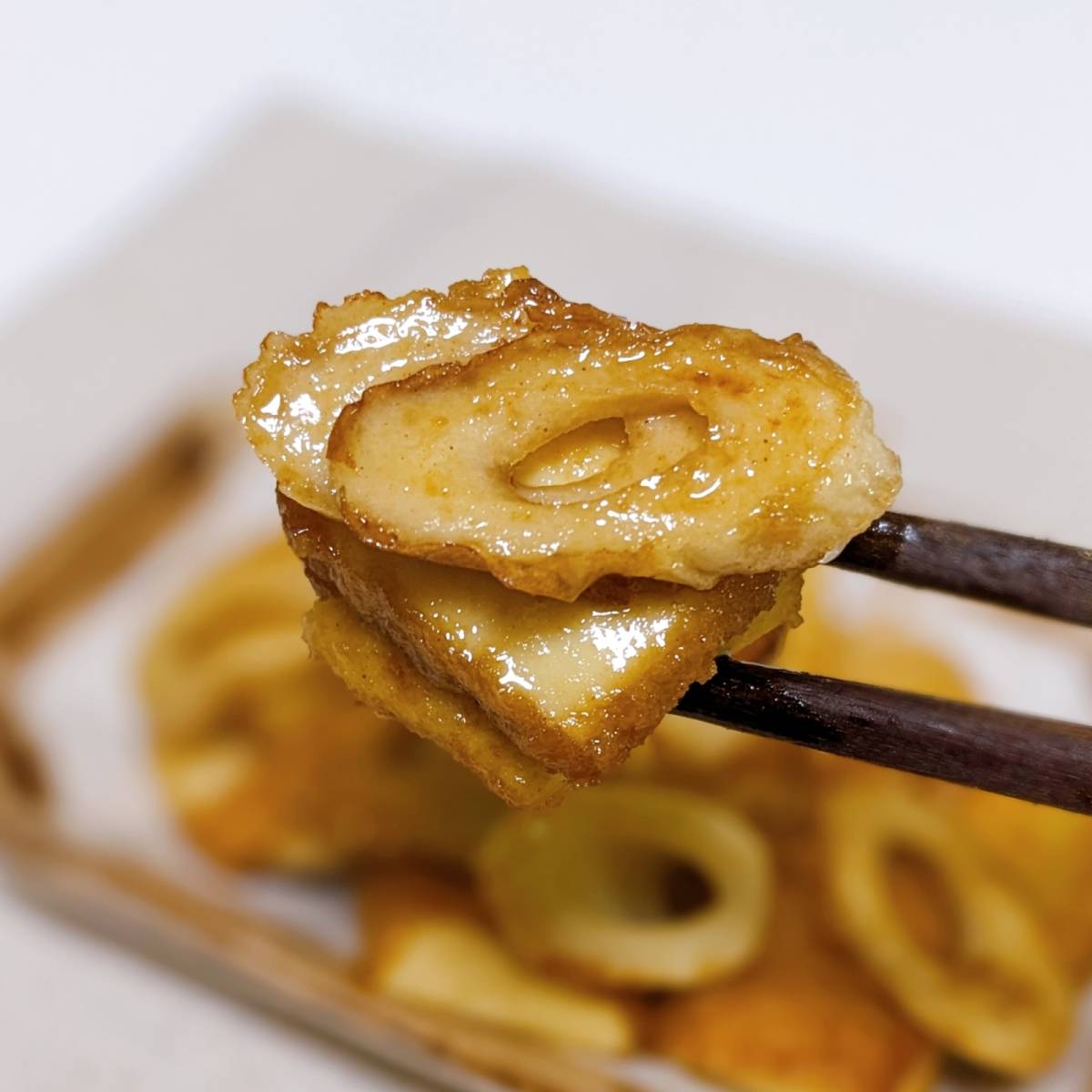 ニッスイ公式の「活ちくわと厚揚げのからし炒め」のレシピ