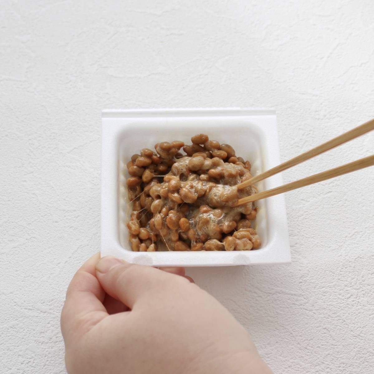 パスコ公式の「納豆アボカドトースト」のレシピ