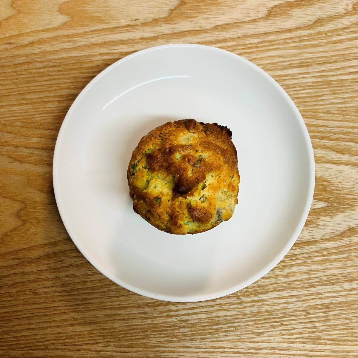 JAグループ公式の「サツマイモと小松菜の食事マフィン」のレシピ