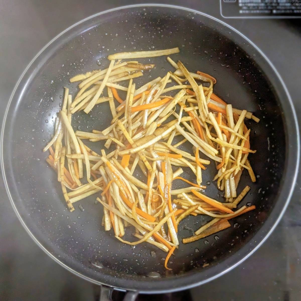 JAグループ公式の「人参ごぼうのすっぱ炒め煮」のレシピ