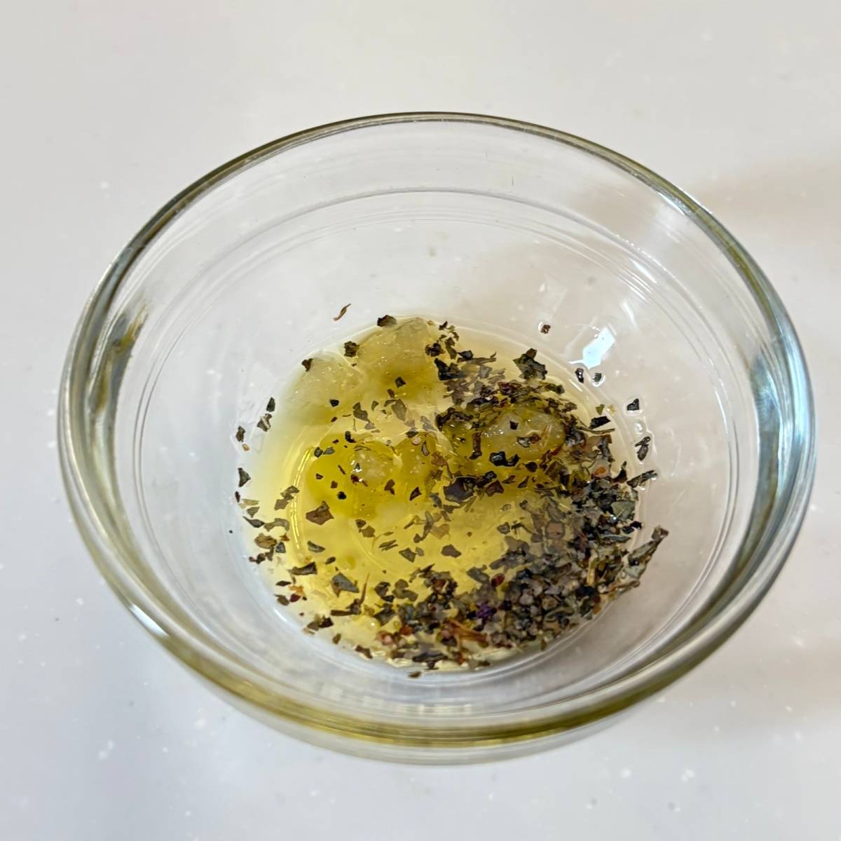 JAグループ公式の「舞茸エリンギのバジルオイルチーズ焼き」のレシピ