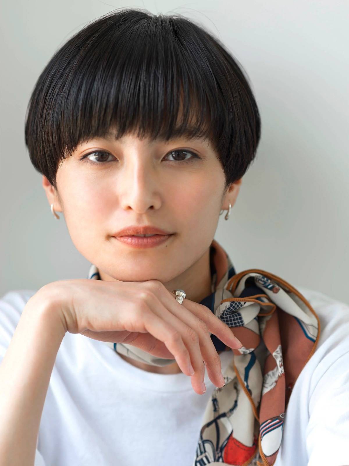 レトロな重めマッシュショート