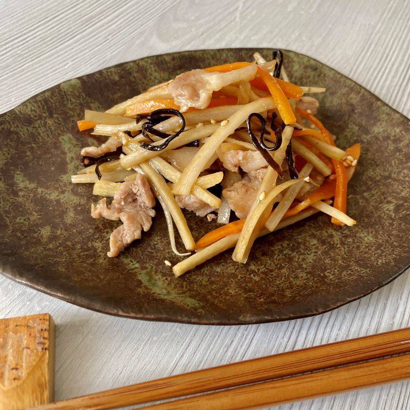 くらこん公式の「塩こんぶきんぴら」のレシピ