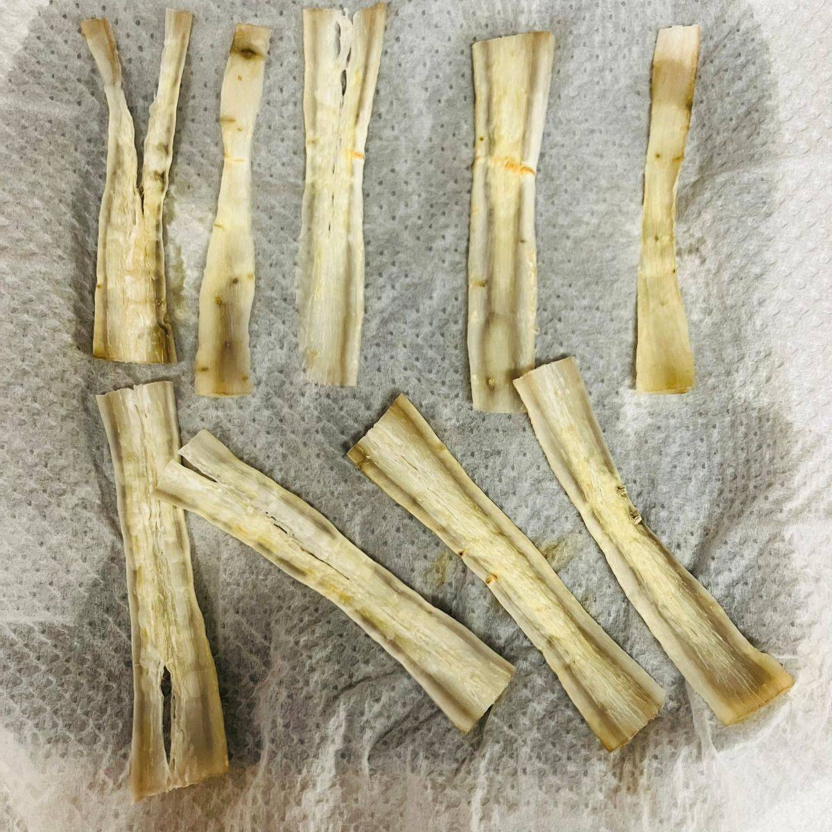 JAグループ公式の「レンジでサクサクヘルシーごぼうチップ」のレシピ