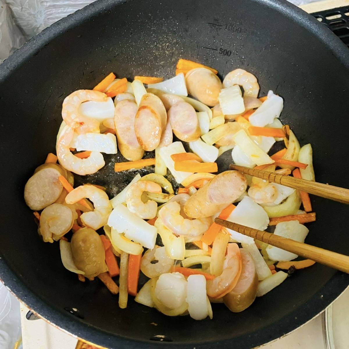 JAグループ公式の「小松菜としめじたっぷり中華飯」のレシピ