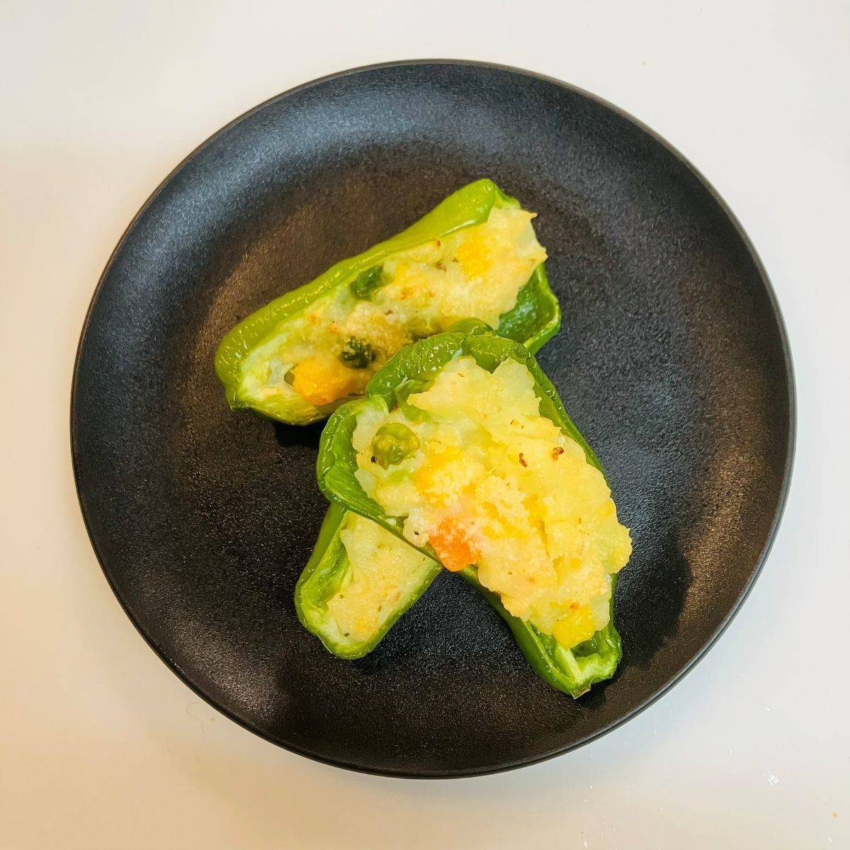 JAグループ公式の「ピーマンのカップ焼きサラダ」のレシピ