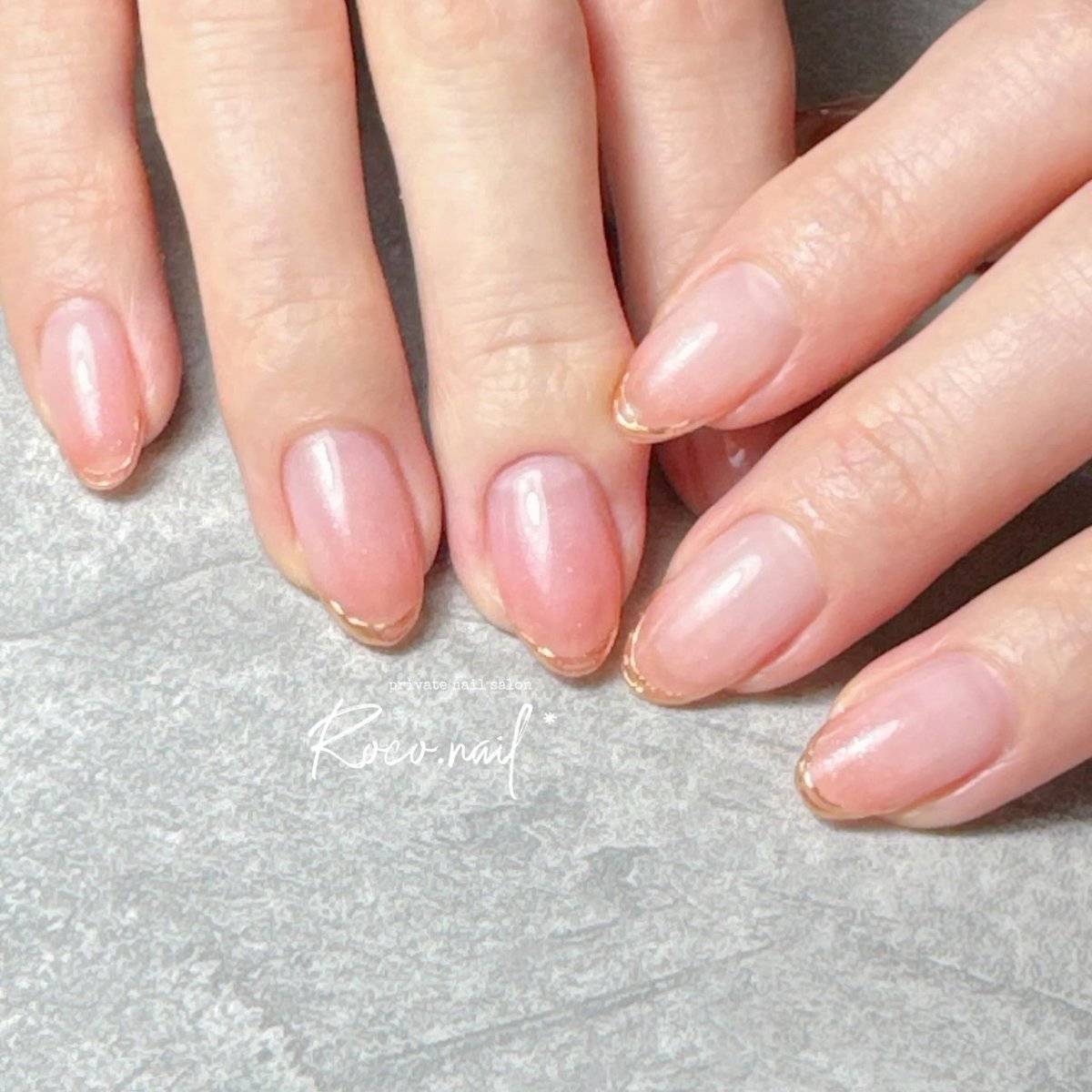 コーラルピンクネイル