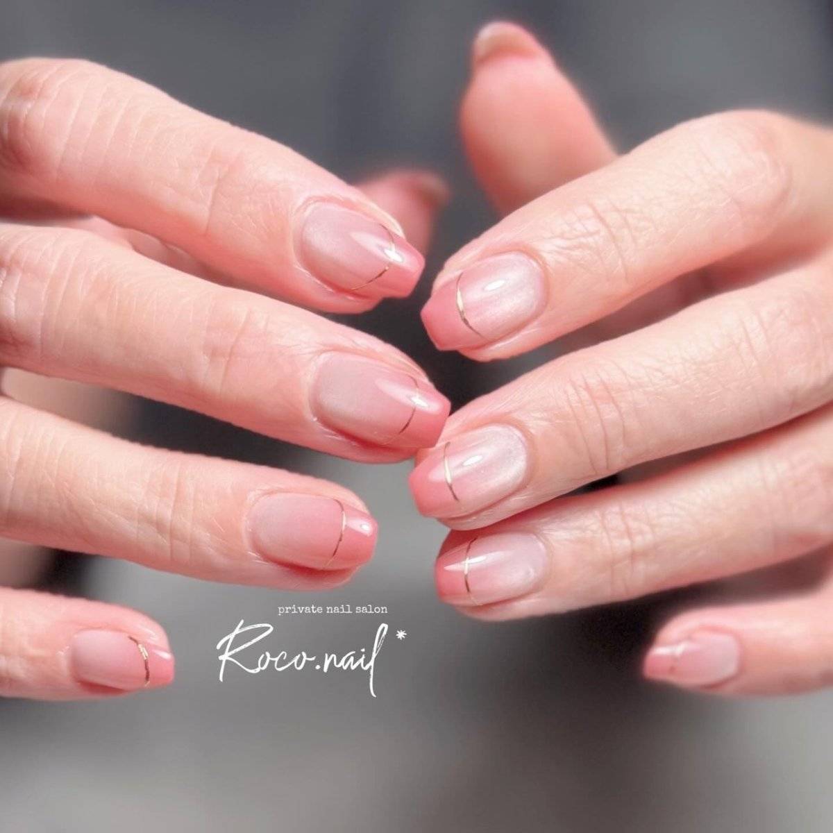 コーラルピンクネイル