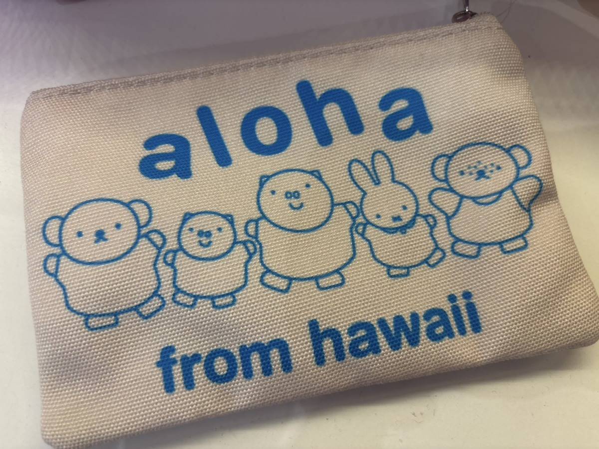 ハワイ限定キラ×ミッフィーコラボのポーチ
