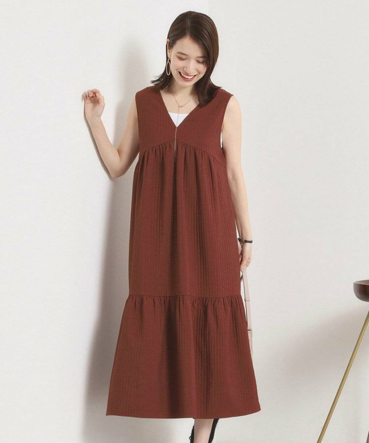 夏コーデの女性