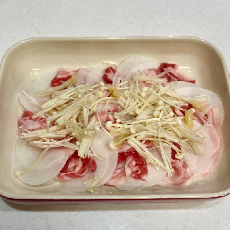 ヤマキ公式の「レンジで簡単！大根と豚バラ肉のしょうが蒸し」のレシピ