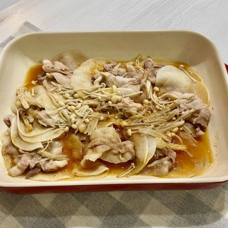 ヤマキ公式の「レンジで簡単！大根と豚バラ肉のしょうが蒸し」のレシピ