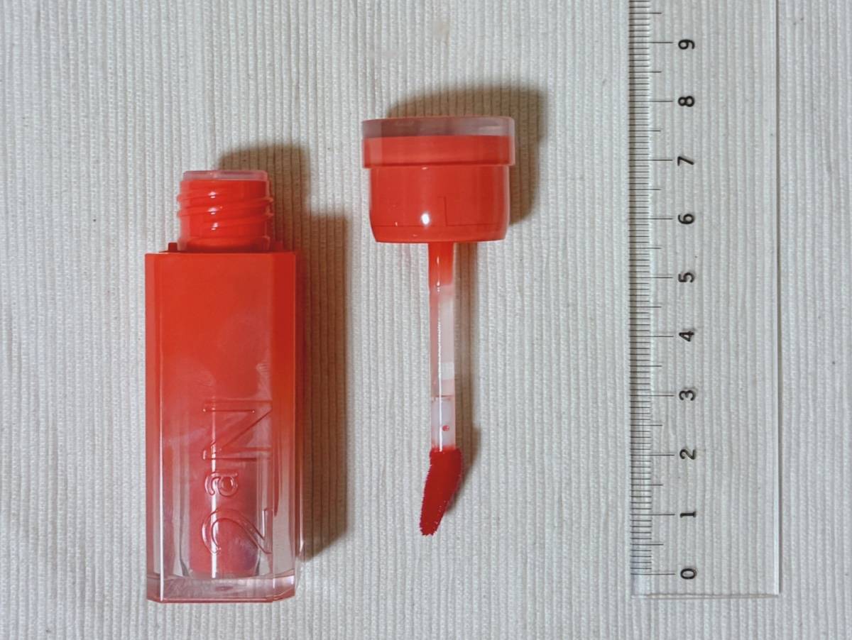 2aN トゥーエーエヌ グレイズバウンシングティント 04 ピーチシュー ティントリップ 本体 蓋開け 定規