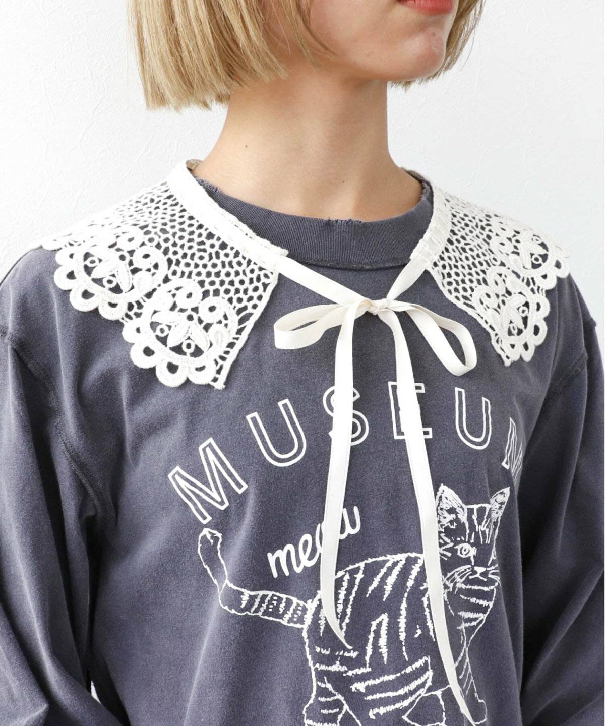 スカートコーデの女性