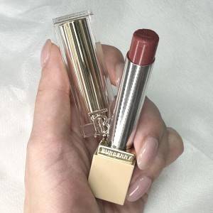 ひと塗りでとんでもなく垢抜ける……。とにかく優秀な「名品リップ」