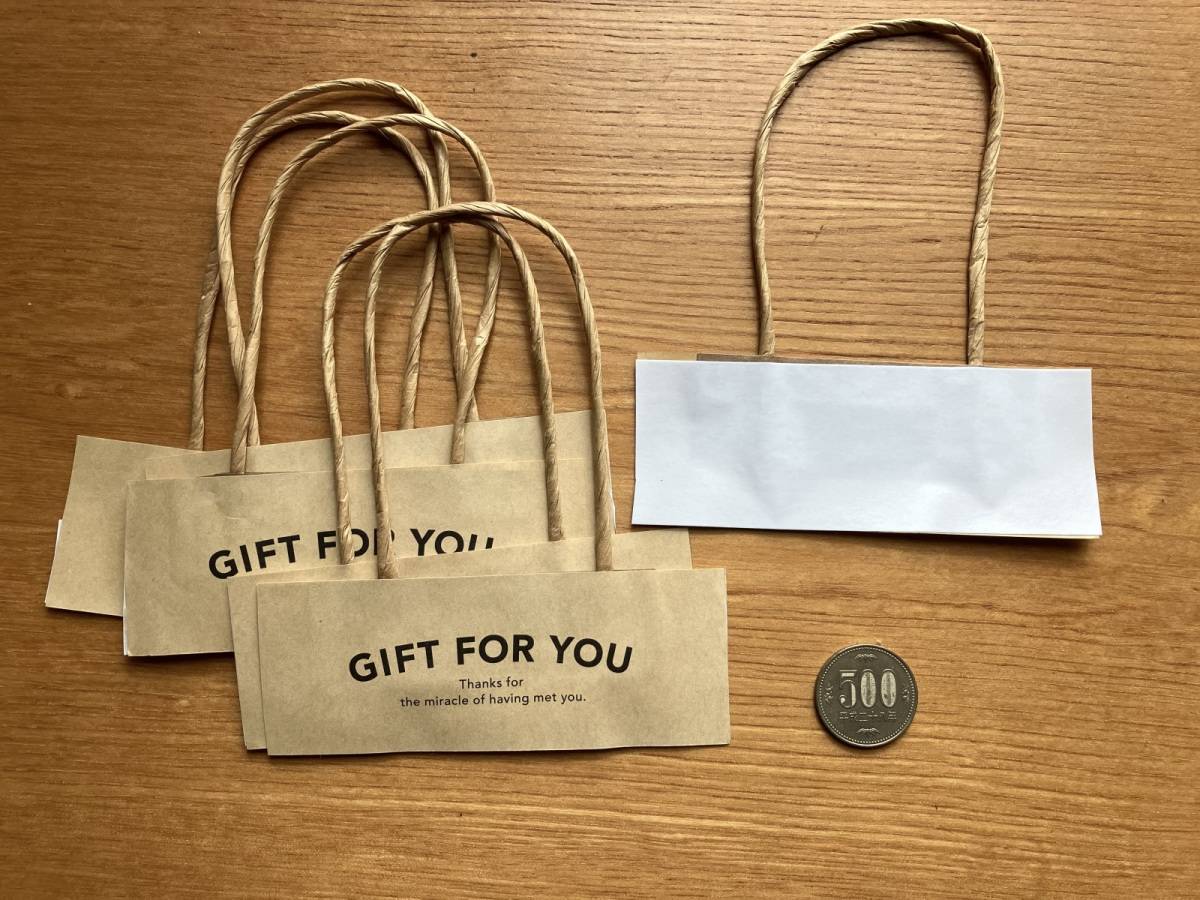 セリアのギフトハンドルバッグステッカー