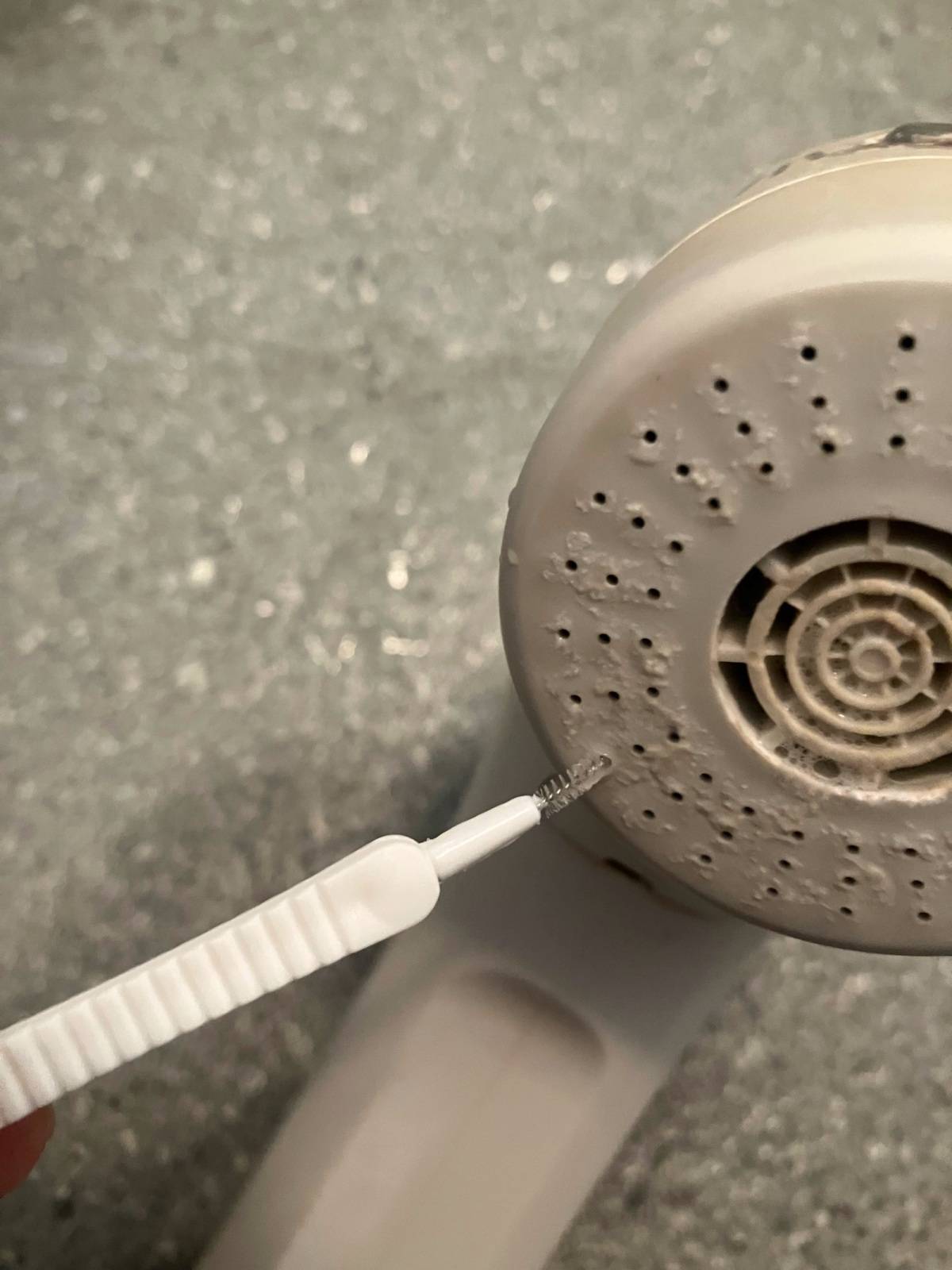 セリアのシャワーの穴洗い(6本入)