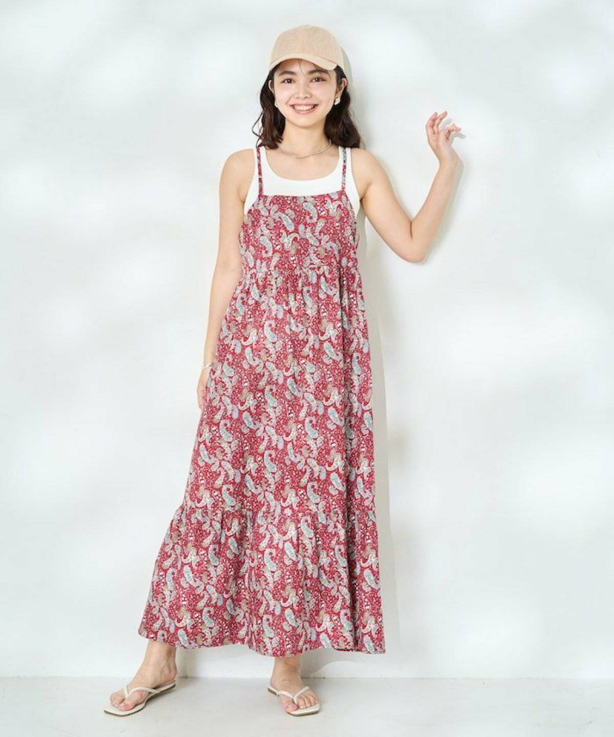 夏コーデの女性