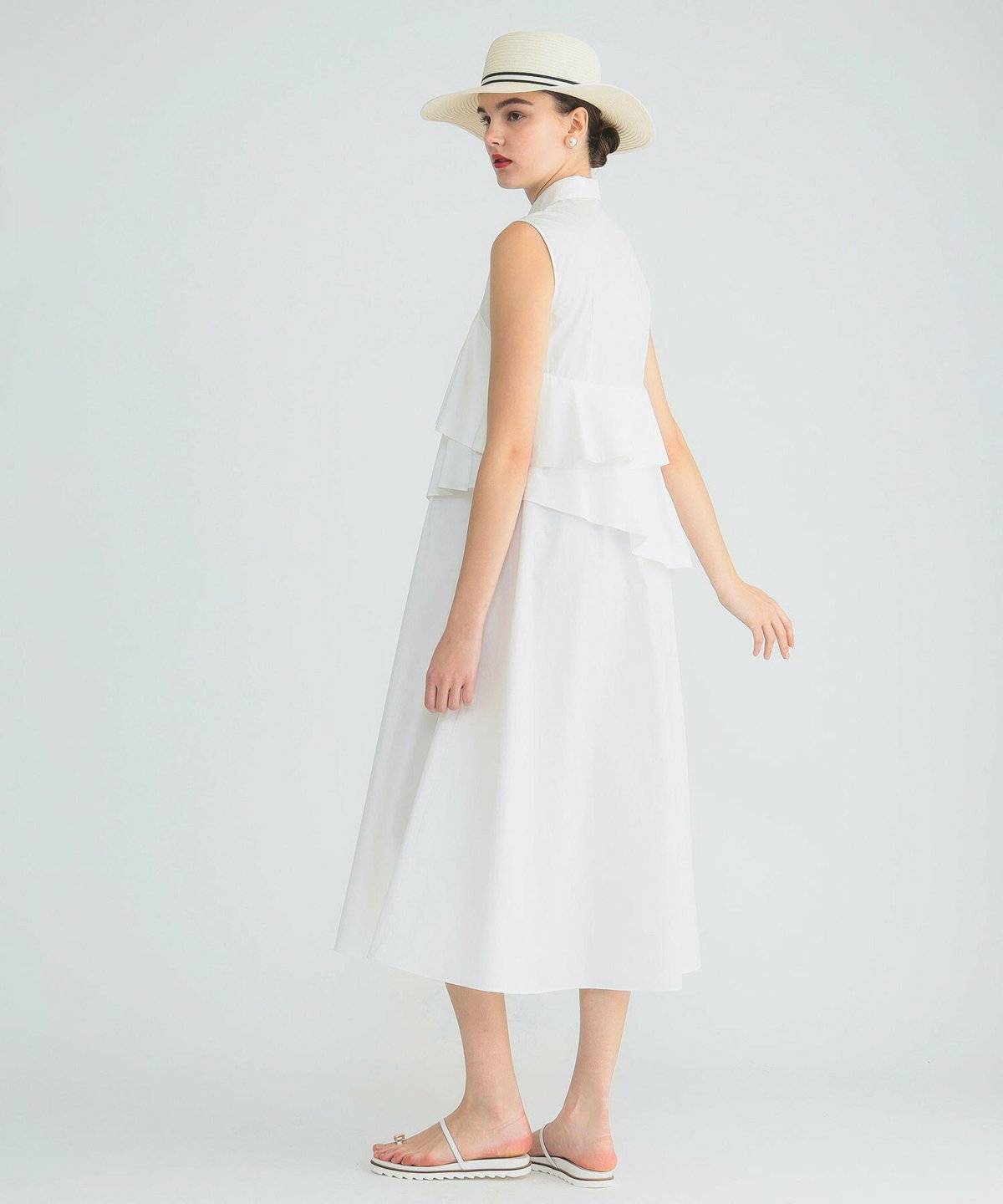 帽子をかぶった女性