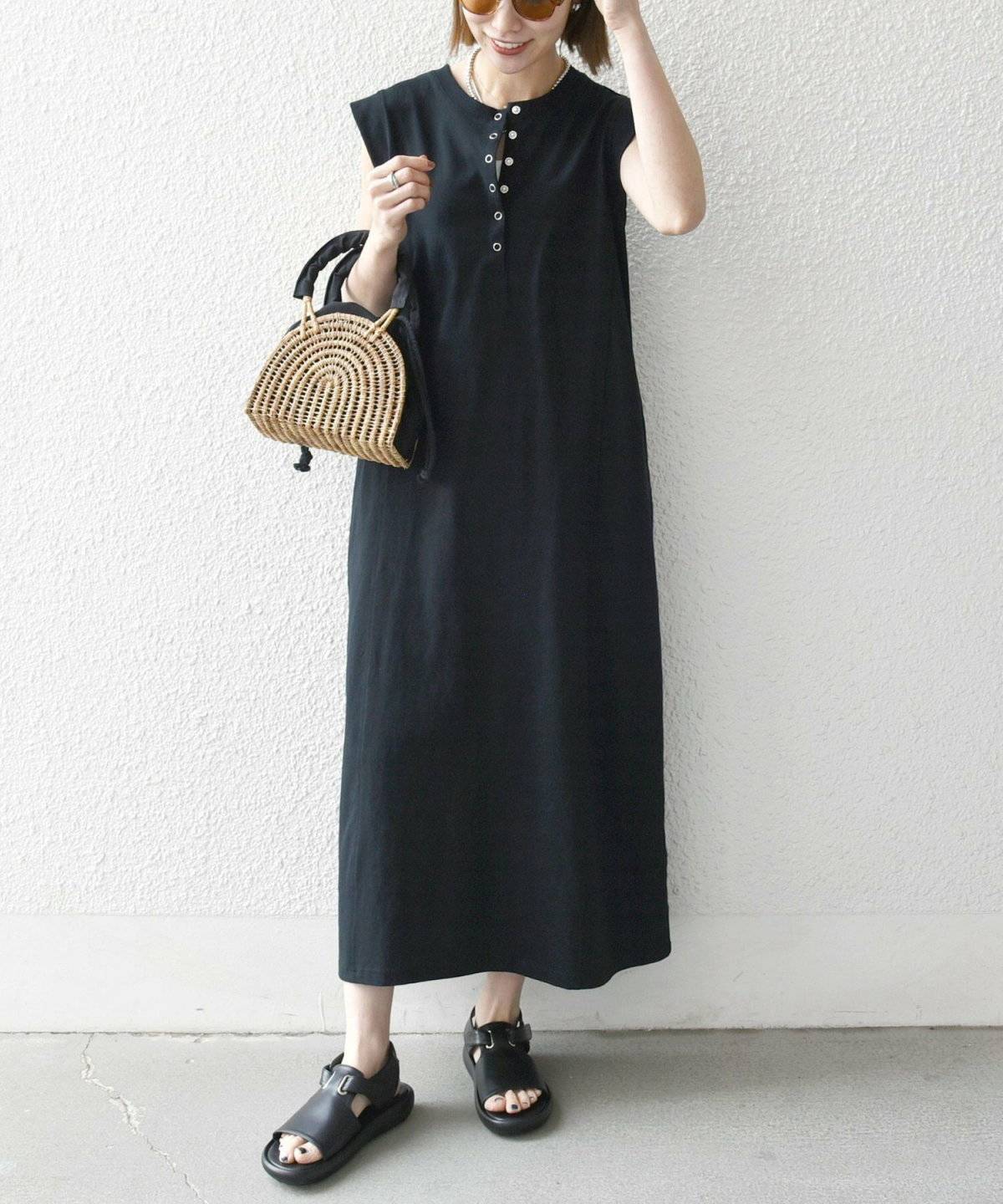 帽子をかぶった女性