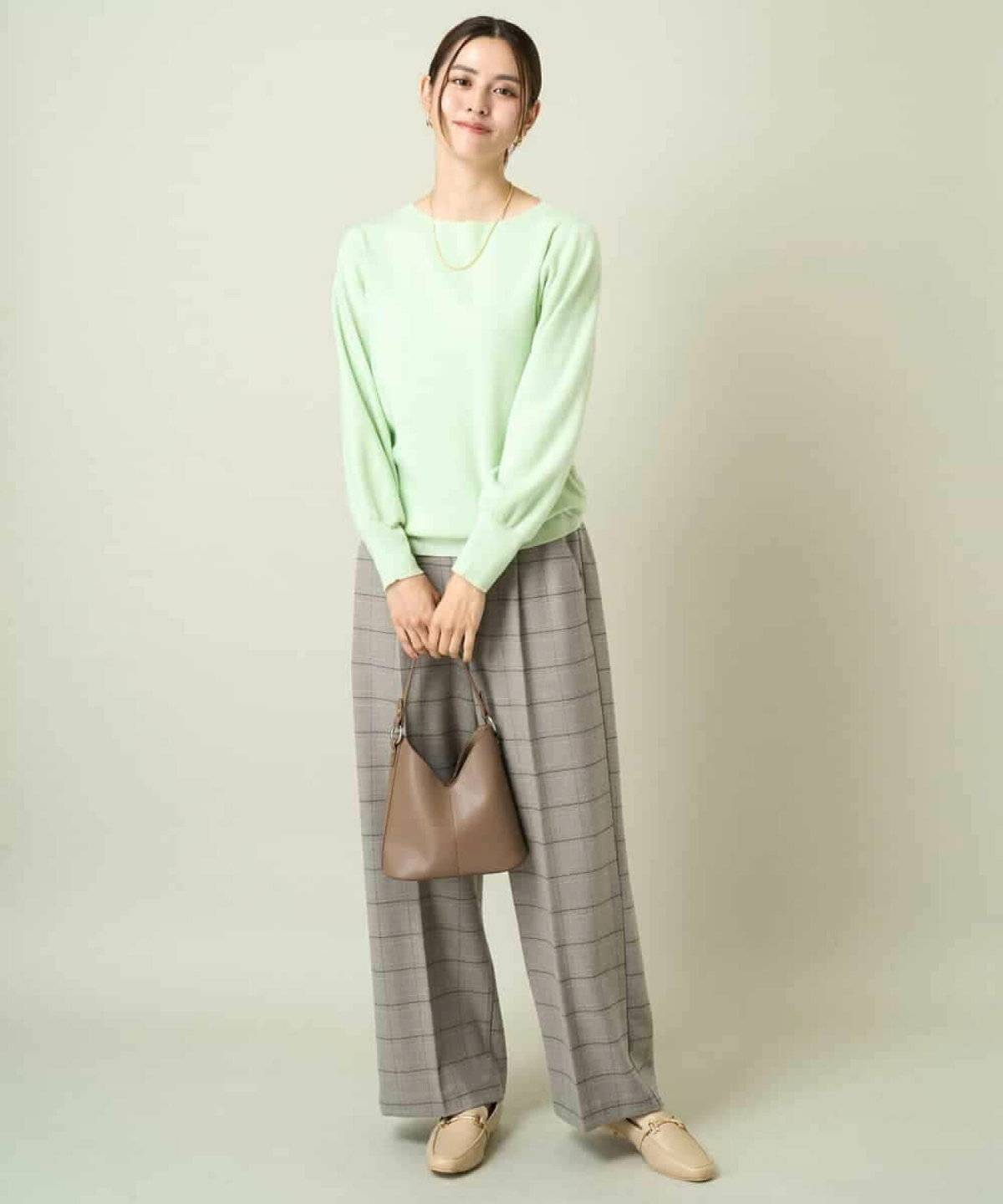 グリーン×チェック柄のコーデ