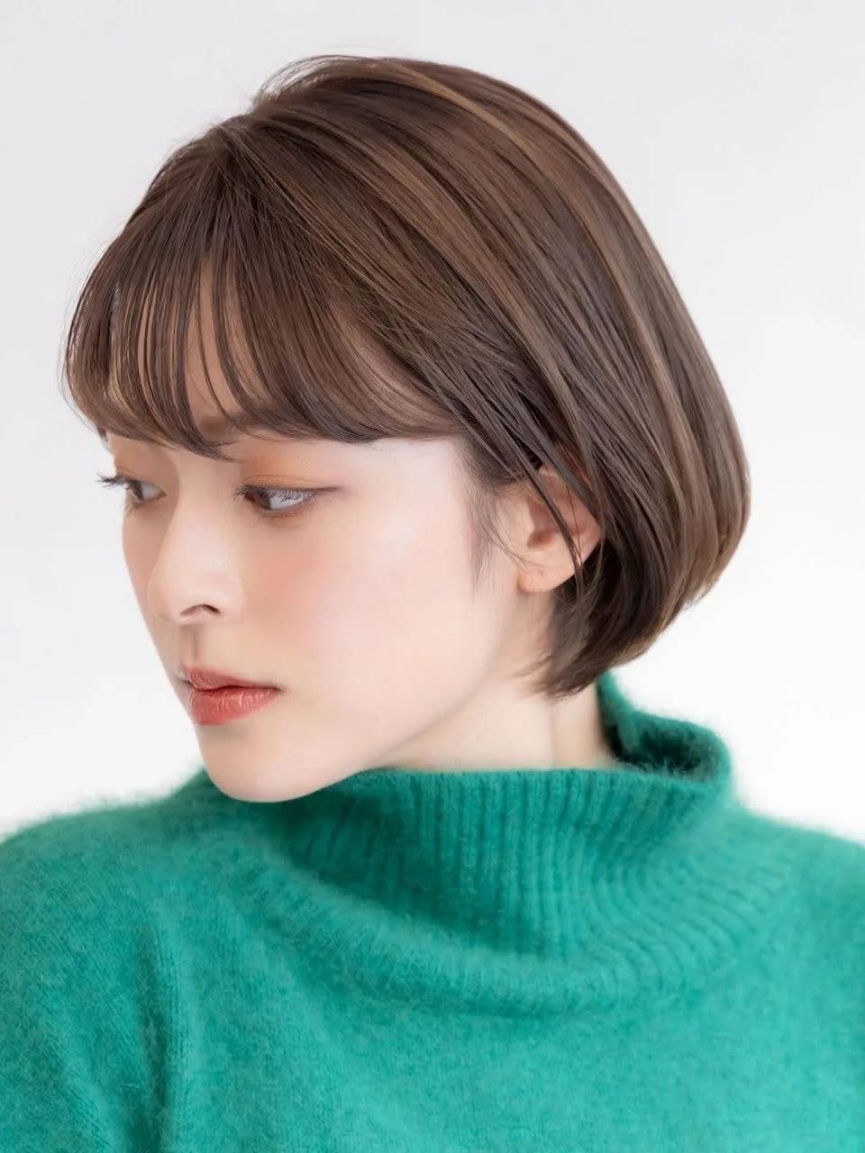 まとまり感耳掛けボブ