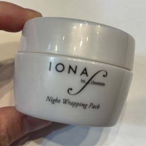 寝不足肌の救世主！くすみが飛んでもっちり「イオナエフ」のナイトパッククリーム