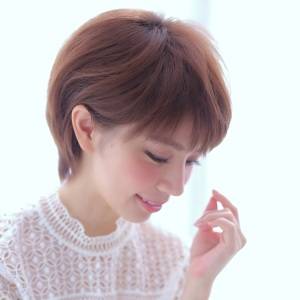  耳掛けナチュラルショート 