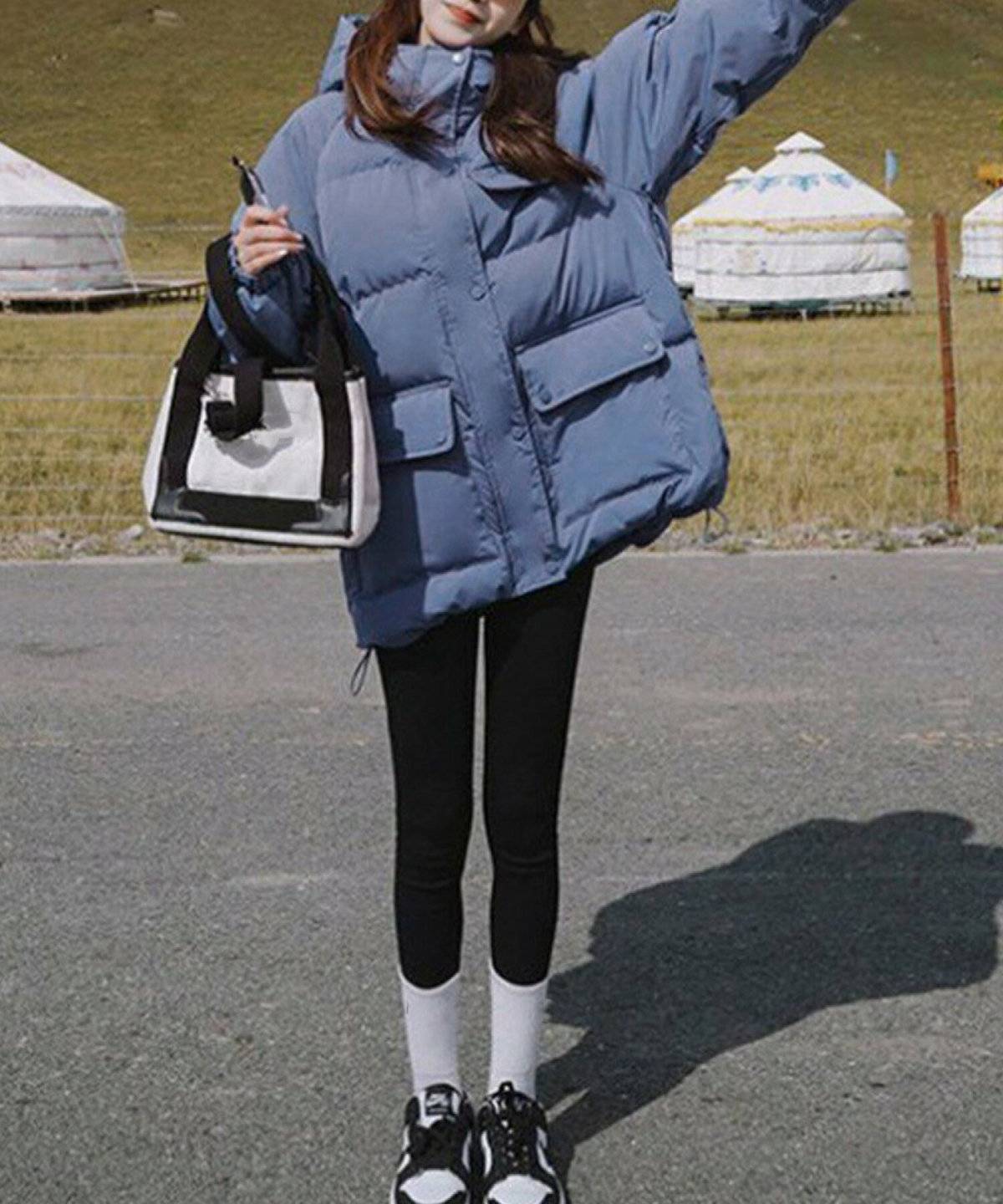 ビッグシルエットダウン×チェーンニット×スキニーデニムパンツ