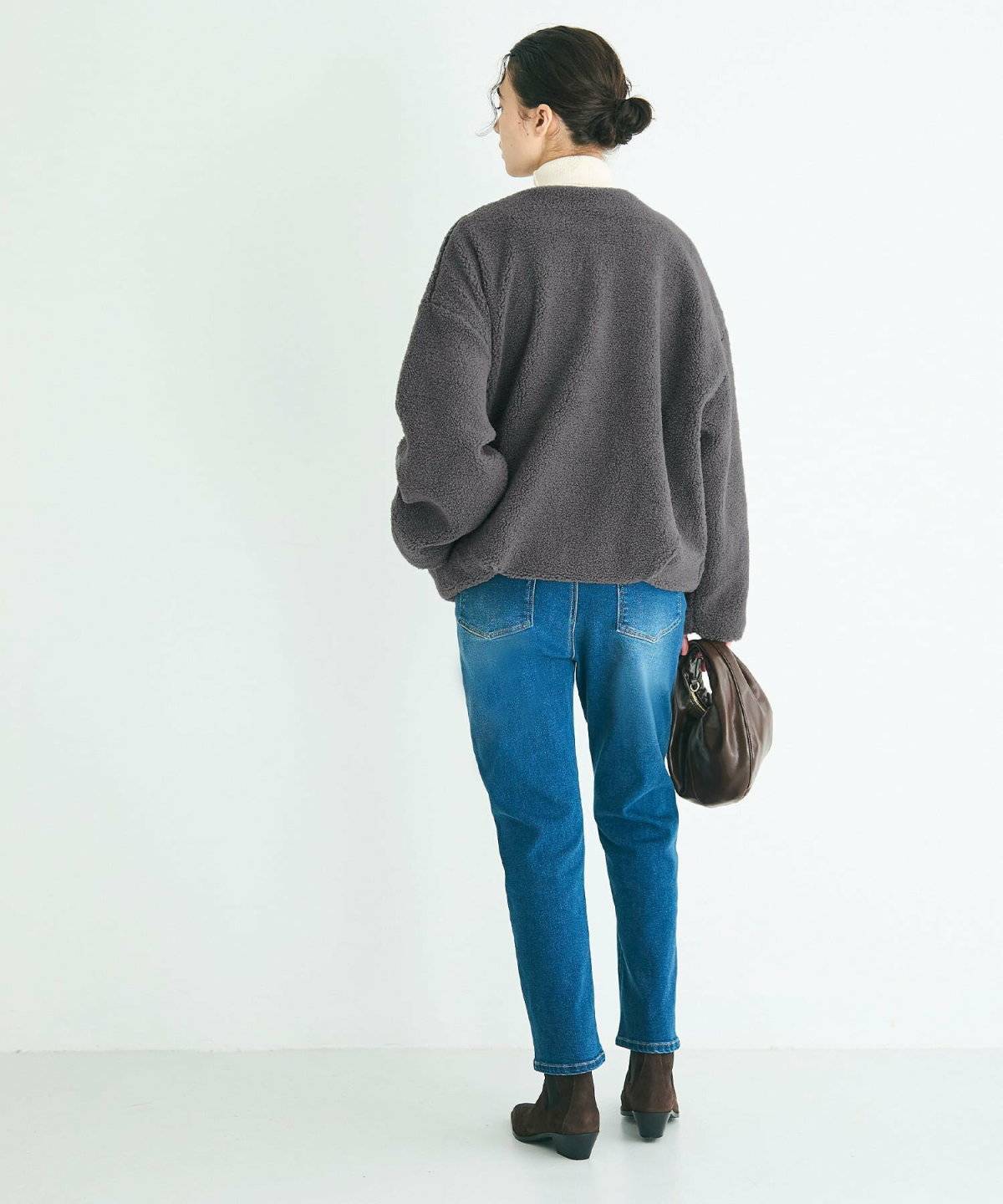 ノーカラーボアブルゾン×ワイドパンツ