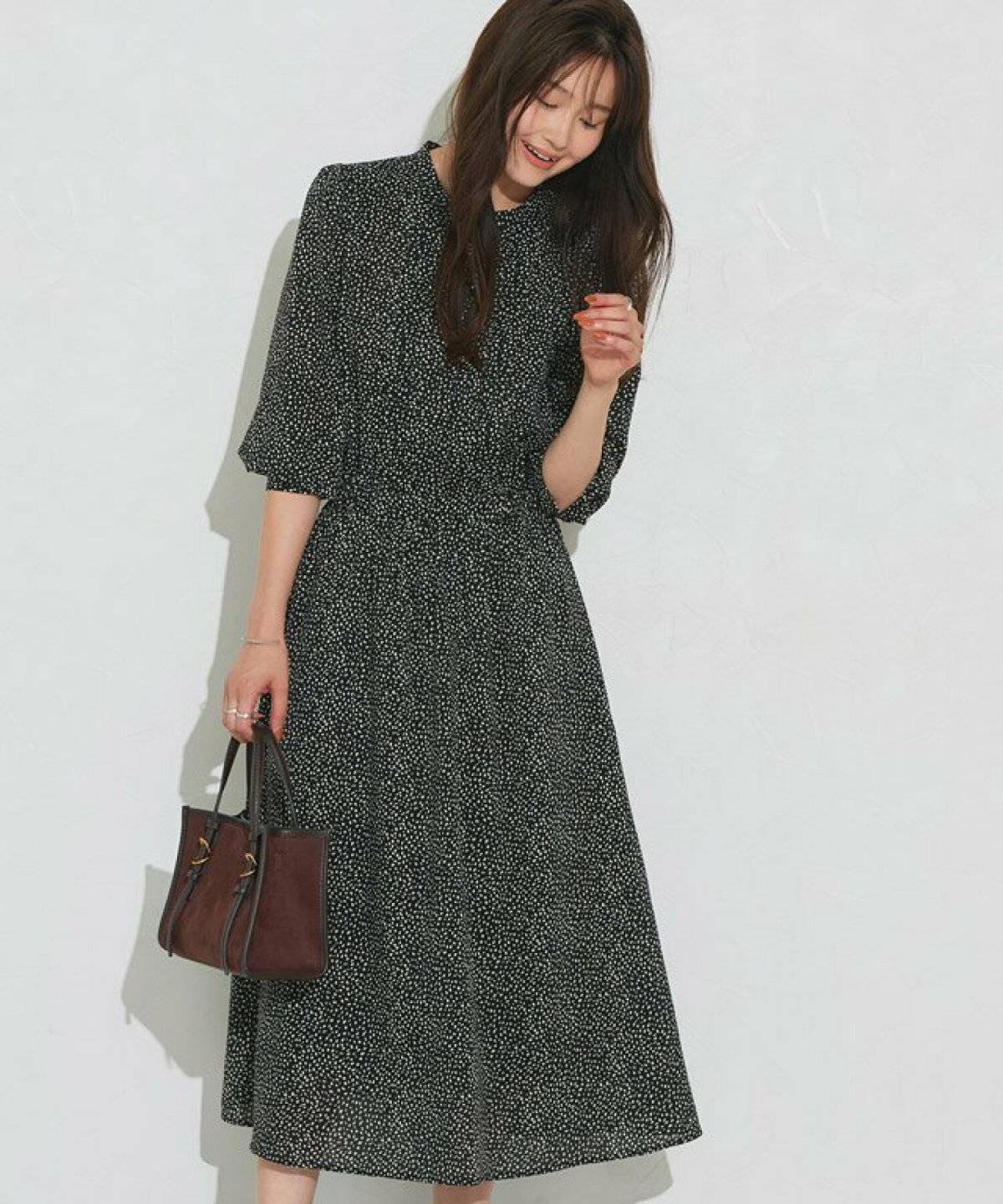 夏コーデの女性