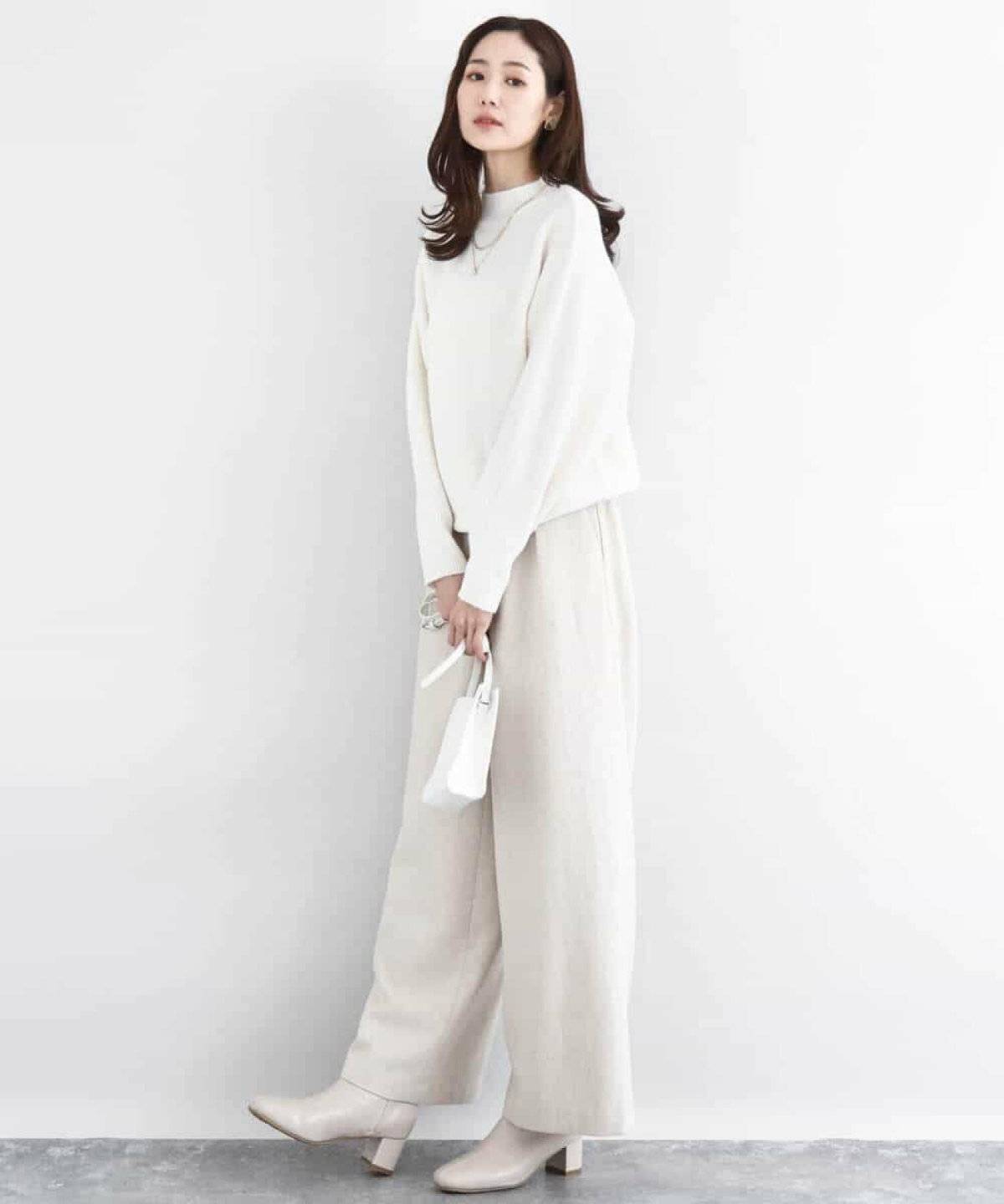 オールホワイトコーデ