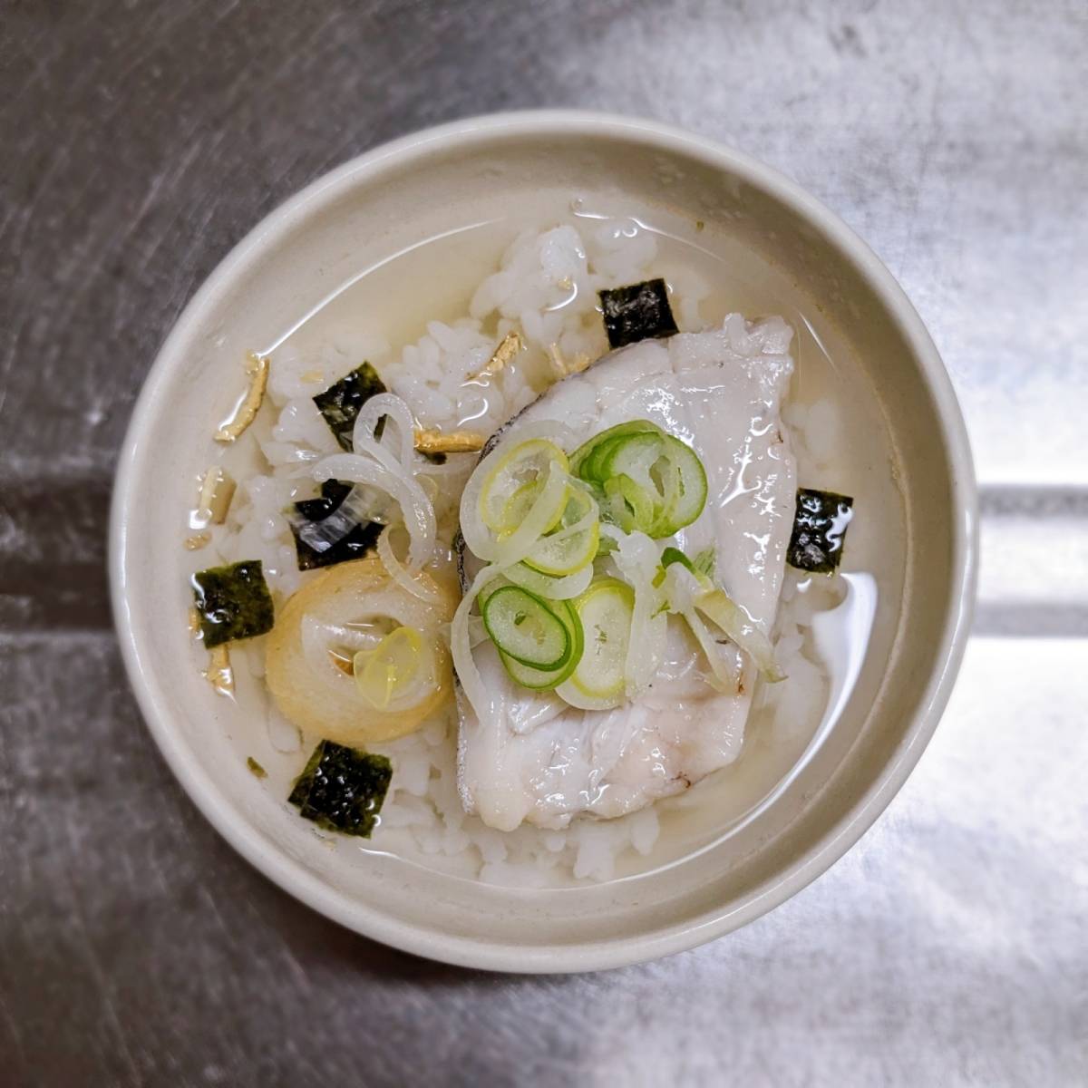 永谷園公式の「白身魚の松茸風味茶づけ」のレシピ