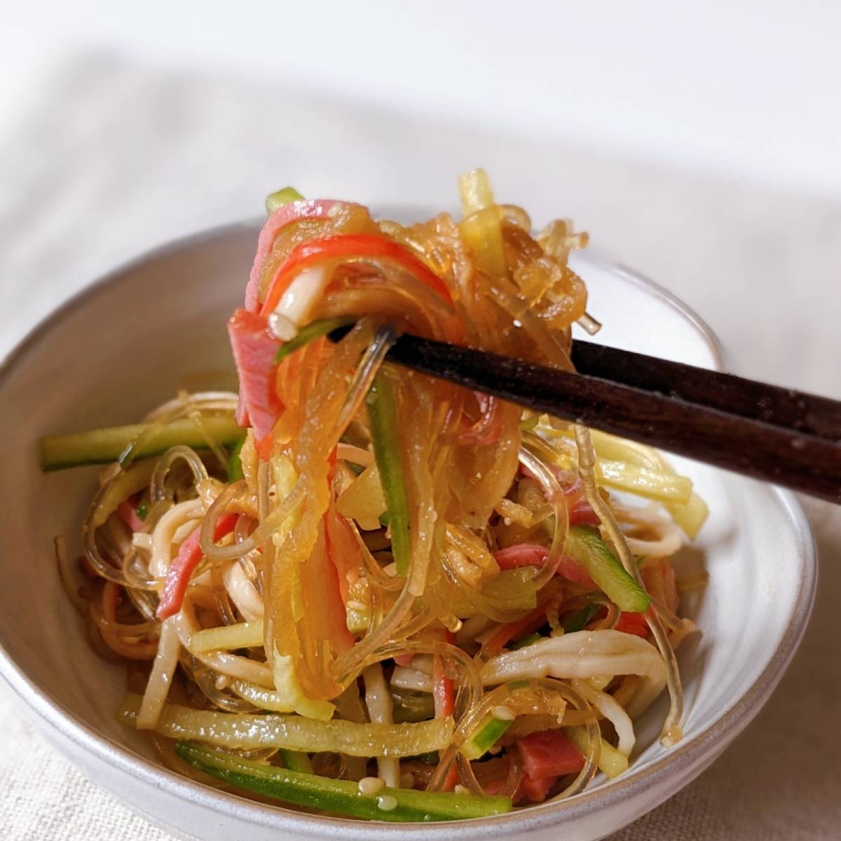 いちまさ公式の「カニかまと切り干し大根の具沢山春雨サラダ」のレシピ