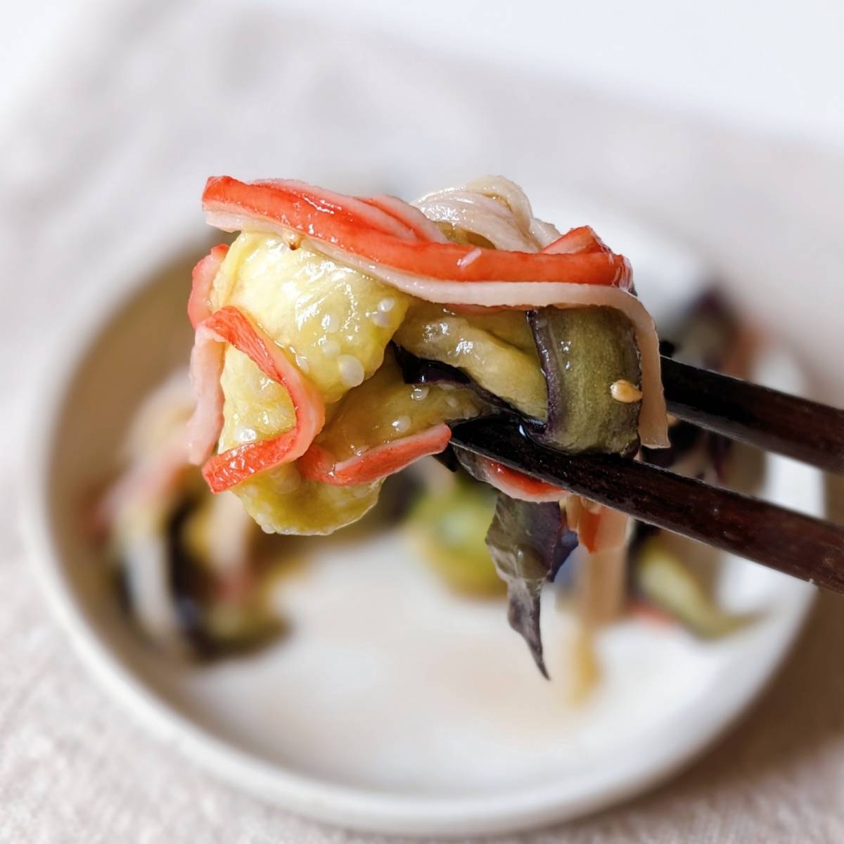 いちまさ公式の「なすとカニかまの冷製ポン酢びたし」のレシピ