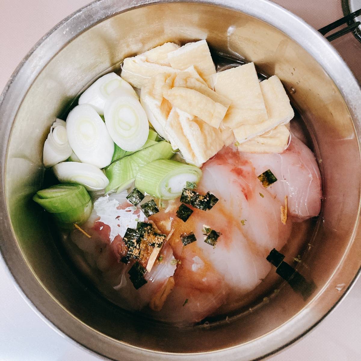 永谷園公式の「待つだけで冬野菜と白身魚の煮物」のレシピ