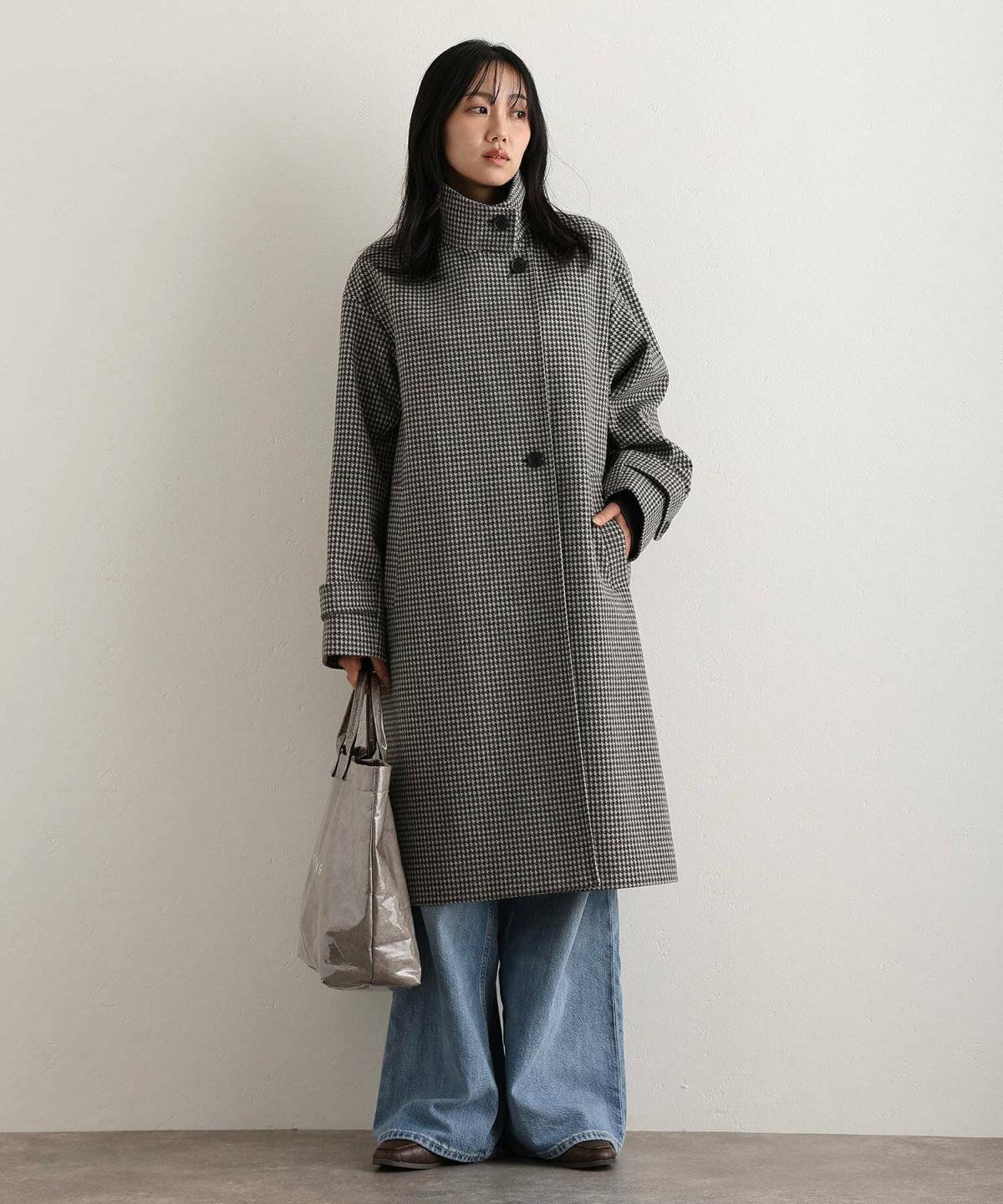 ロングコート×ひざ丈スカート