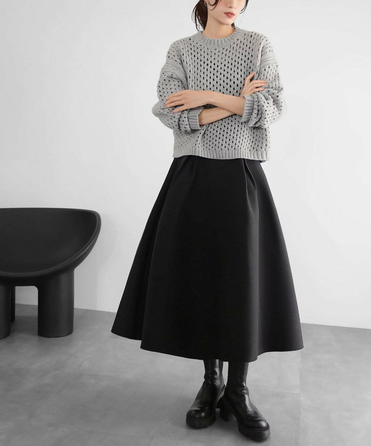 初夏コーデの女性