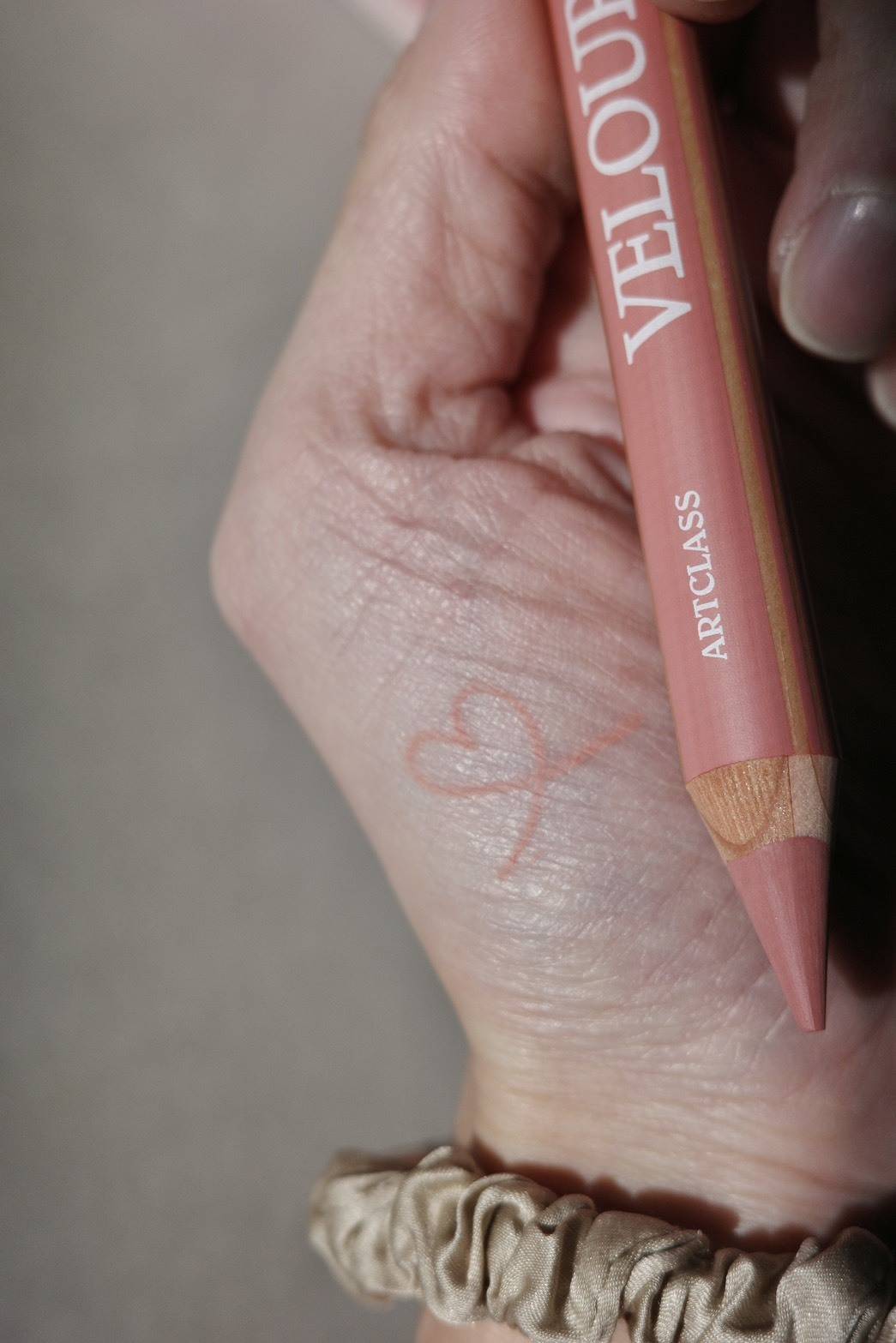 toocoolforschool ベロアペンシル