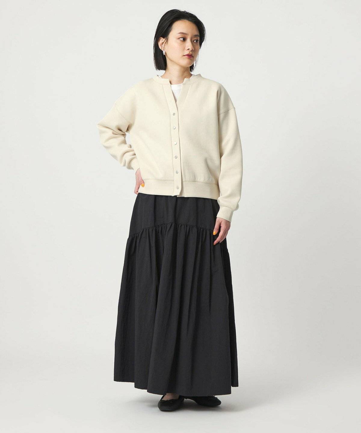 春コーデの女性